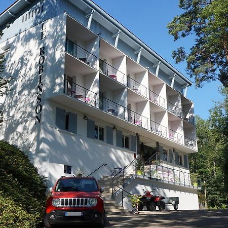 Hotel Robinson Auch Εξωτερικό φωτογραφία