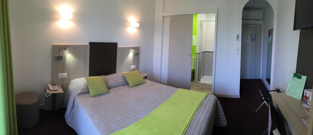 Hotel Robinson Auch Εξωτερικό φωτογραφία