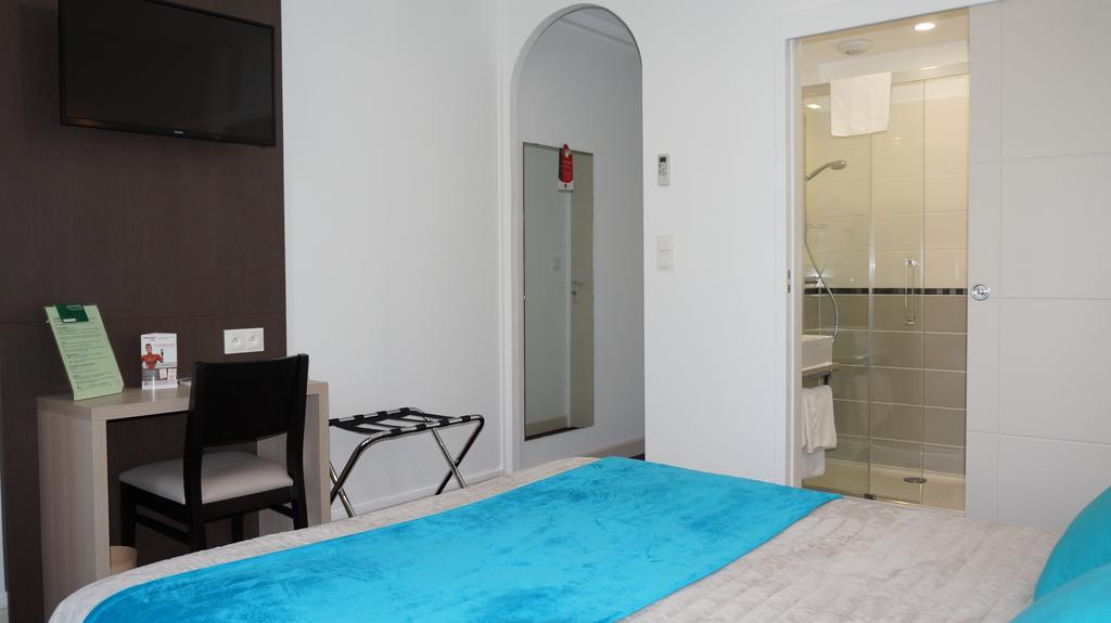 Hotel Robinson Auch Εξωτερικό φωτογραφία
