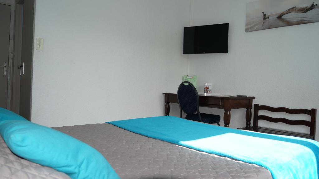 Hotel Robinson Auch Εξωτερικό φωτογραφία