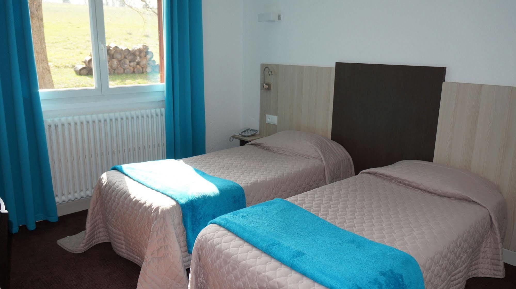 Hotel Robinson Auch Εξωτερικό φωτογραφία